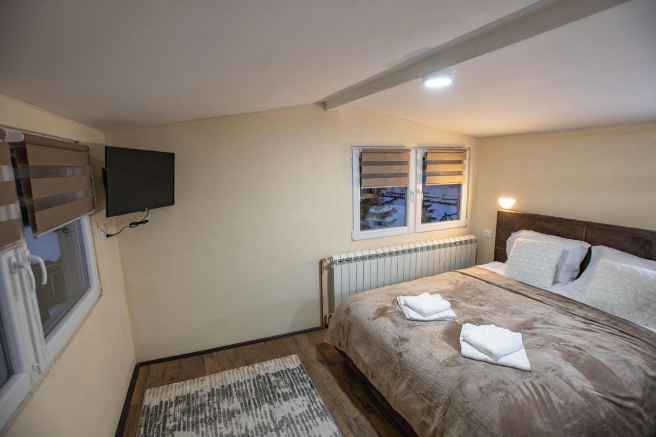 Apartmani Sp Jovanovic Crni Vrh المظهر الخارجي الصورة